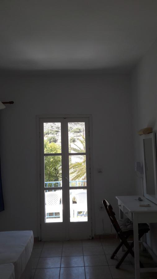 Pavlos Rooms Livadia  Exterior photo